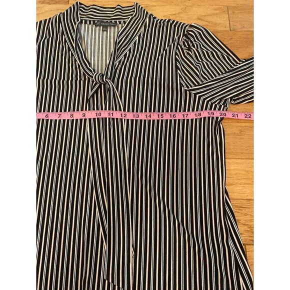 Adrianna Papell, women's stripped blouse with front collar tie size large - Picture 5 of 9